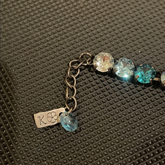 Elegant Sabika Like Crystal Bracelet - Picture 2 of 3